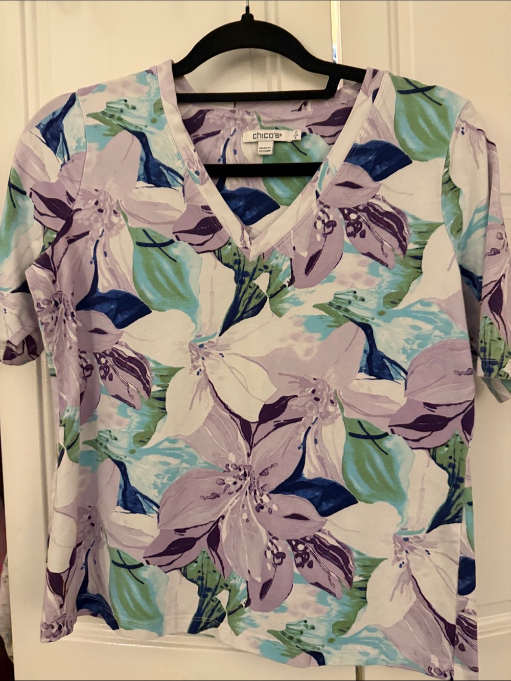 Chico's Lavender & Aqua Floral V‑Neck Tee
